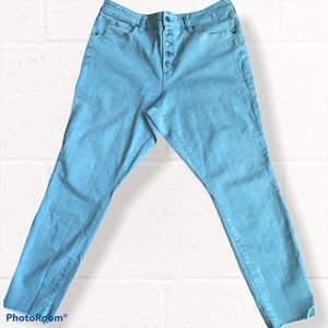 Universal Thread High Rise Cropped Jeans